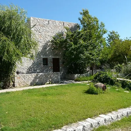 Tatil Evi Ktima Petalea