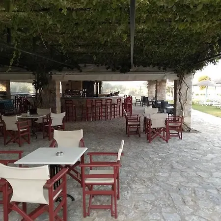 Ktima Petalea גיתיו