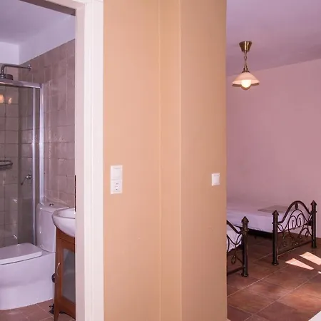 בית נופש Ktima Petalea